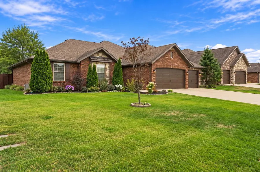 5660 S Cottonwood Drive, Battlefield, MO 65619 - #3