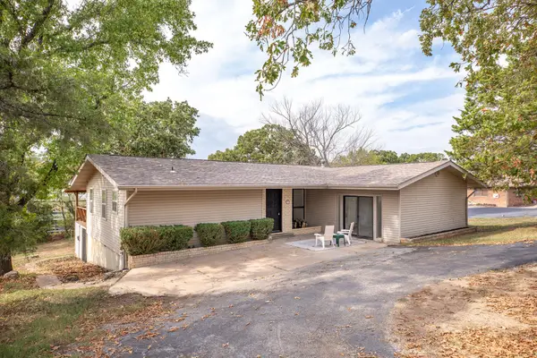 5 Woodland Avenue, Kimberling City, MO 65686