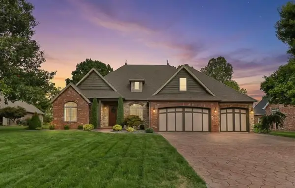 6268 S Weatherwood Trail, Springfield, MO 65810