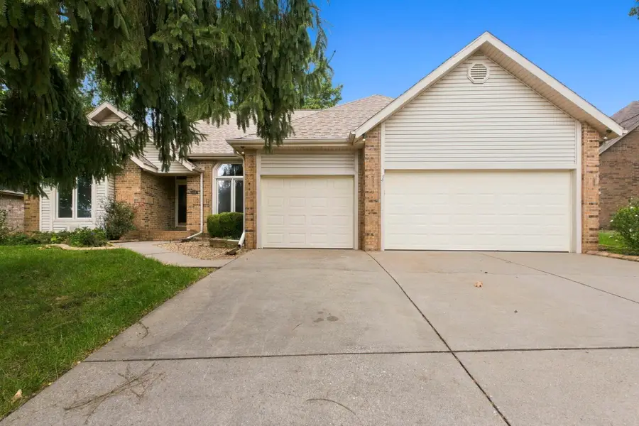 817 E Gaslight Drive, Springfield, MO 65810 - #2