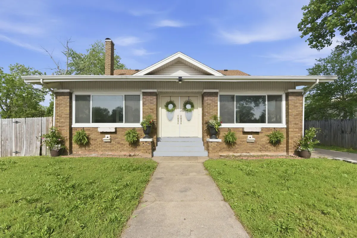 600 N Central Avenue, Monett, MO 65708 - #1