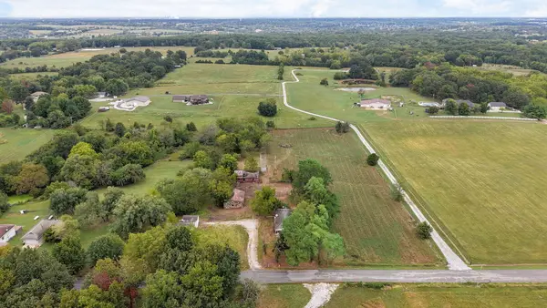 2033 W Union Chapel Road, Nixa, MO 65714