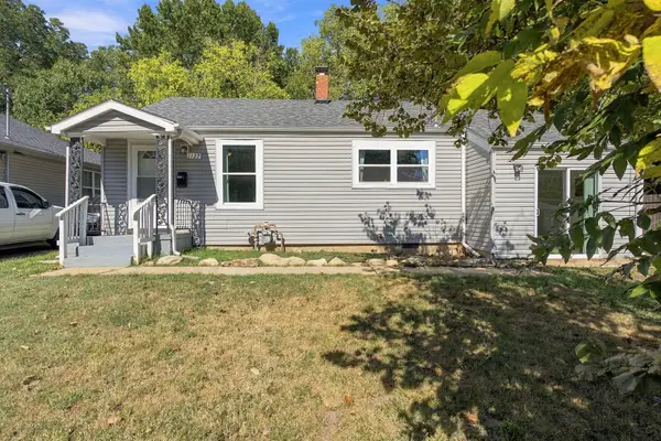 1127 E Pacific Street, Springfield, MO 65803