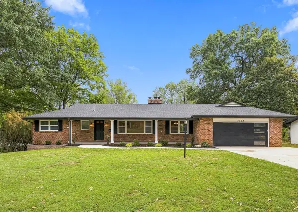 2734 E Glenwood Street, Springfield, MO 65804