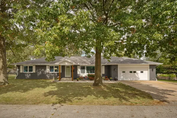 530 Oak Lane, Mt Vernon, MO 65712