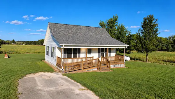 487 E Dade 152, Everton, MO 65646