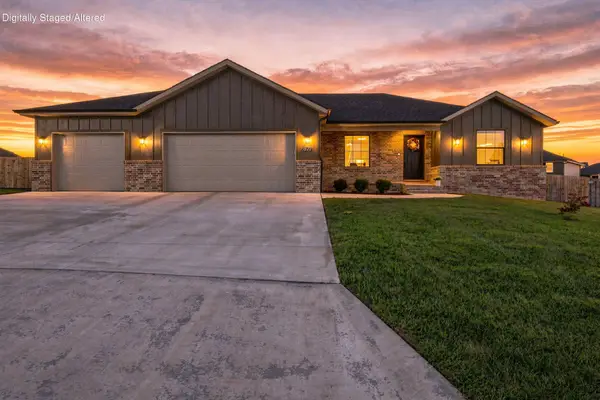 871 S Irontree Court, Nixa, MO 65714