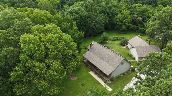 34a E Dade 86, Greenfield, MO 65661