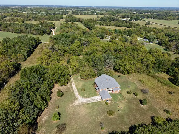 3000 Willoughby Road, Clever, MO 65631