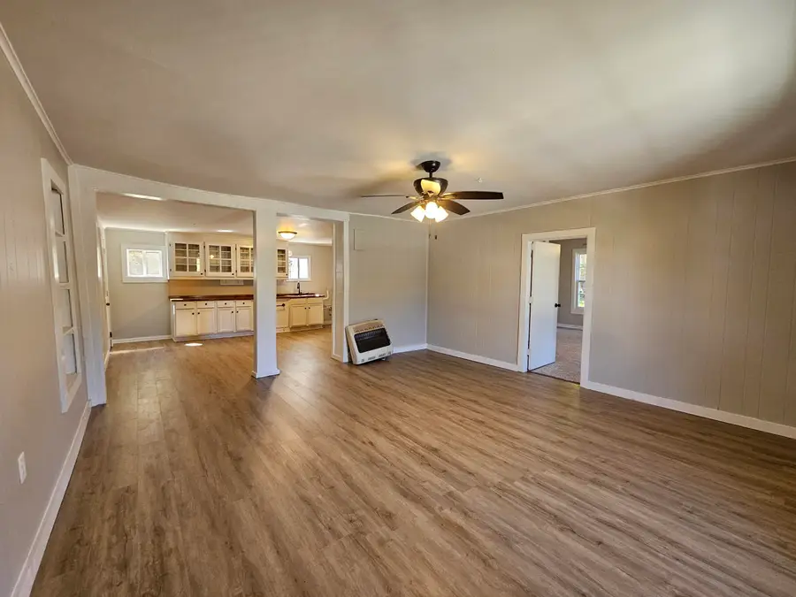 20861 Lawrence 2108, Mount Vernon, MO 65712 - #3