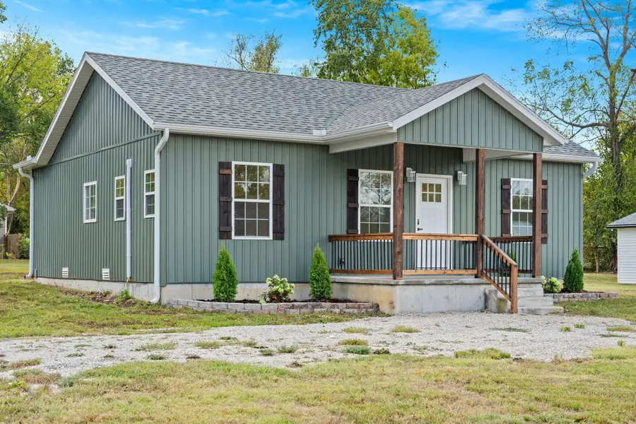 302 W Ramsey Street, Buffalo, MO 65622 - #2