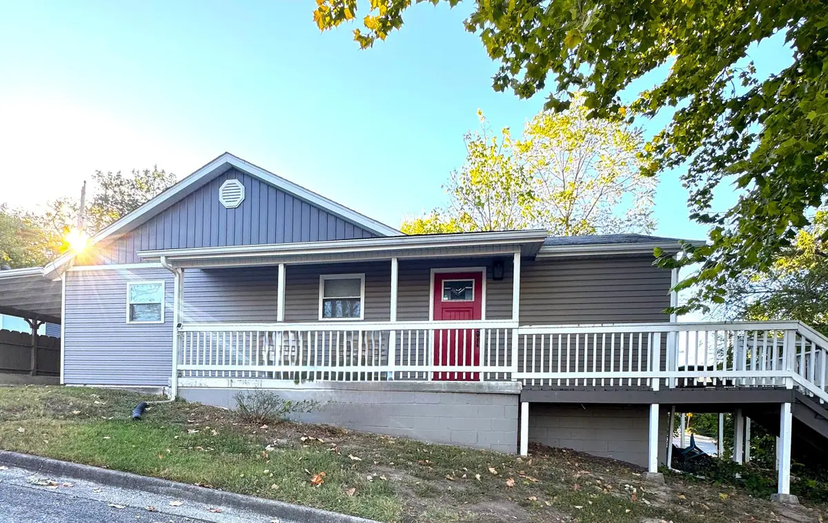 314 W Long Street, Branson, MO 65616 - #1