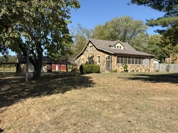 3621 N Farm Road 151, Springfield, MO 65803