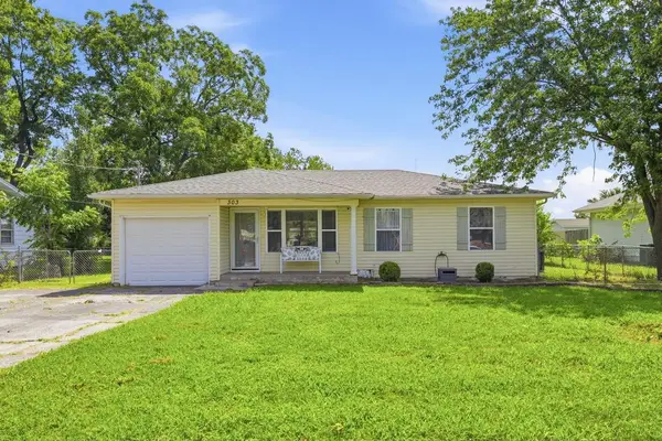 303 Verbryck Street, Carl Junction, MO 64834