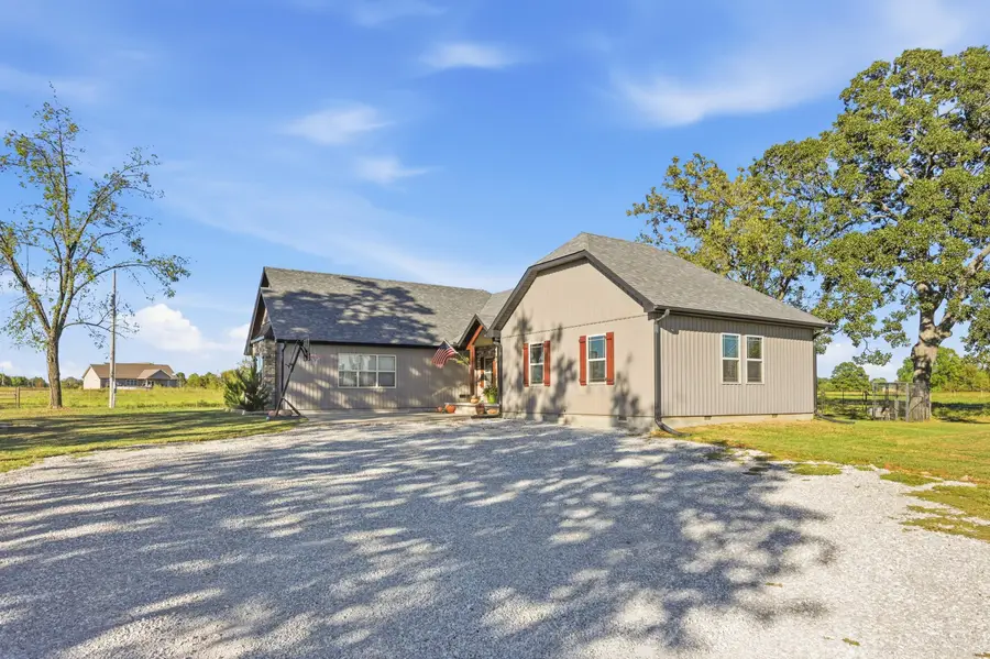 8161 Falcon Road, Neosho, MO 64850 - #2