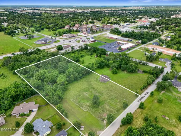 5 +/- Acres Vogel Drive, Duquesne, MO 64801