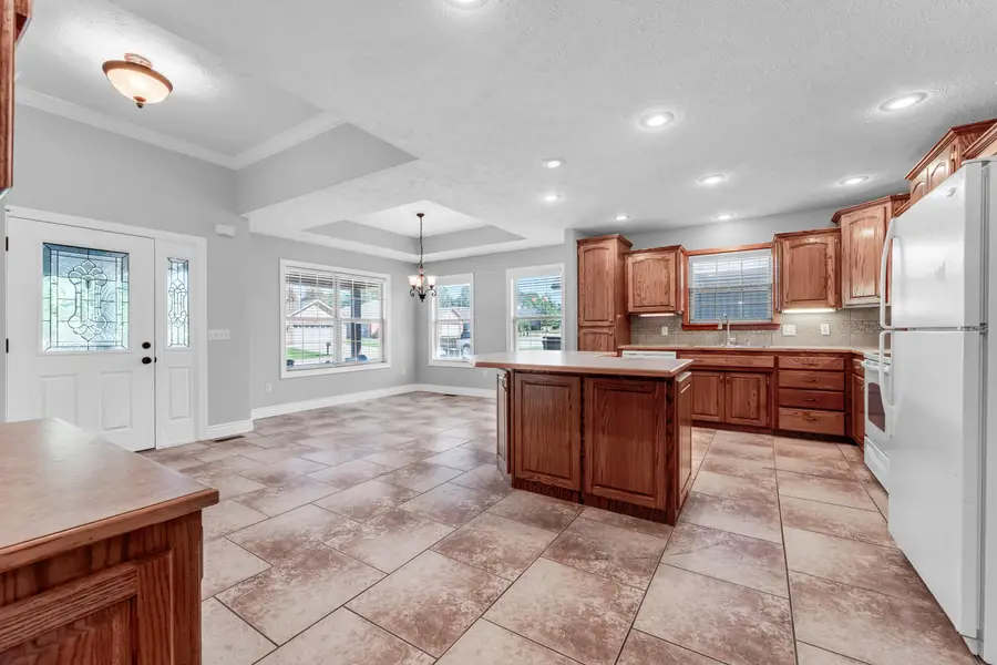 400 Brittany Court, Aurora, MO 65605 - #3