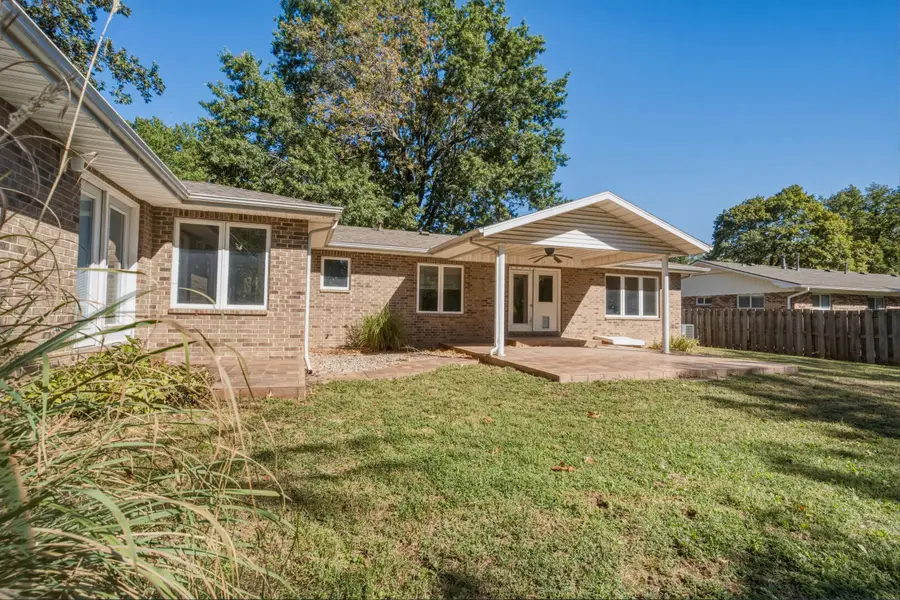 421 W County Street, Monett, MO 65708 - #2