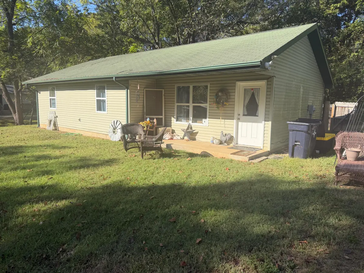 821 Locust Street, West Plains, MO 65775 - #1