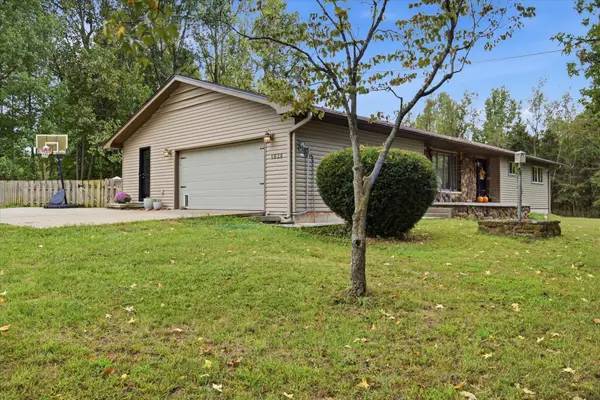 5028 N Farm Road 159, Springfield, MO 65803