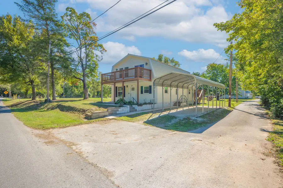 537 E Spring Street, Neosho, MO 64850 - #2