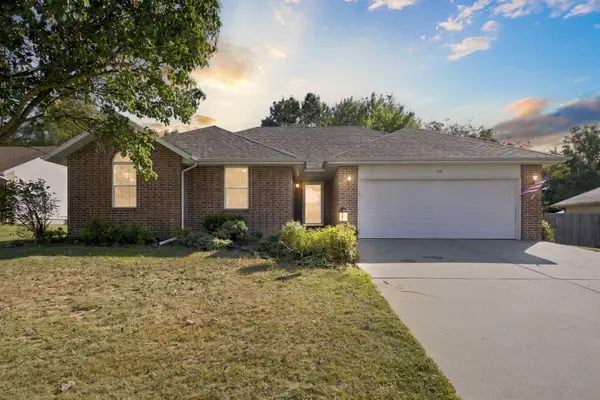 2100 S Denny Street, Ozark, MO 65721
