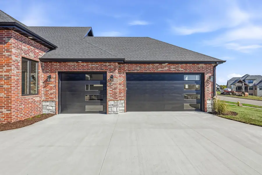 1755 W Gaslight Drive, Springfield, MO 65810 - #2