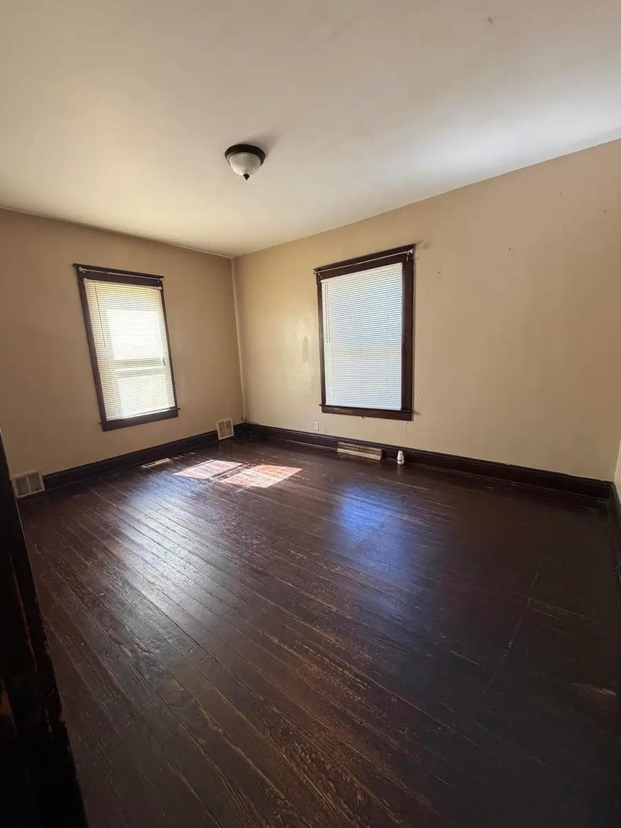 1032 Valley Street, Carthage, MO 64836 - #3