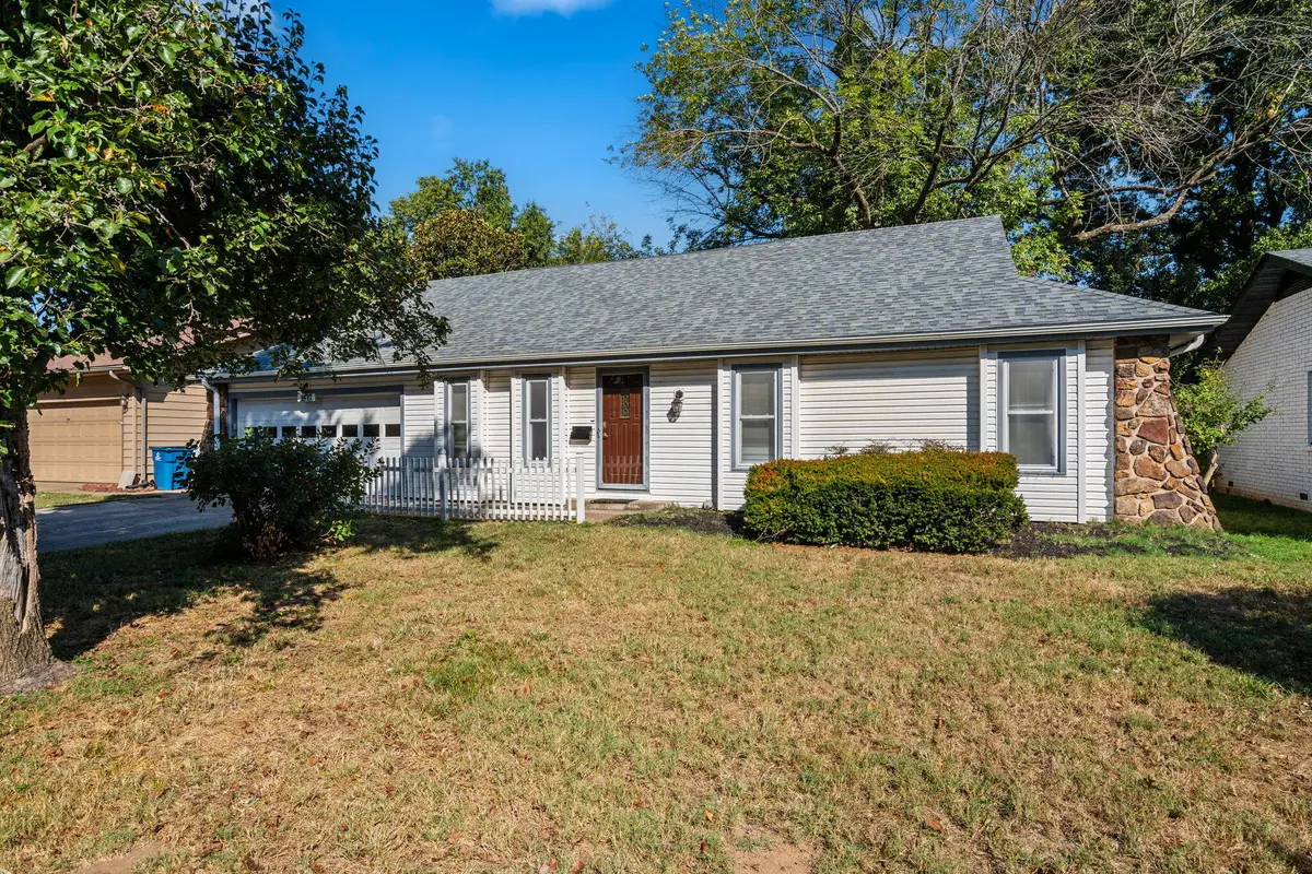 1617 W Berkeley Street, Springfield, MO 65807 - #1