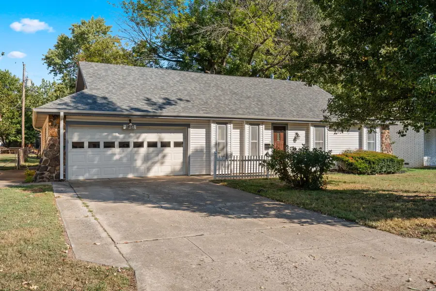 1617 W Berkeley Street, Springfield, MO 65807 - #2
