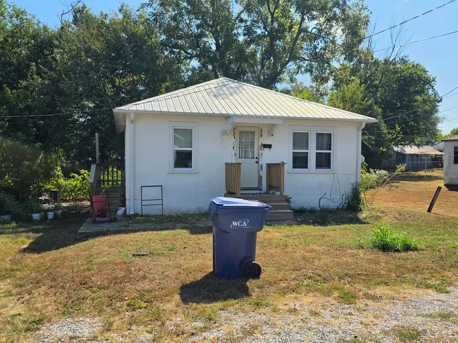 716 Augusta Street, Houston, MO 65483 - #2