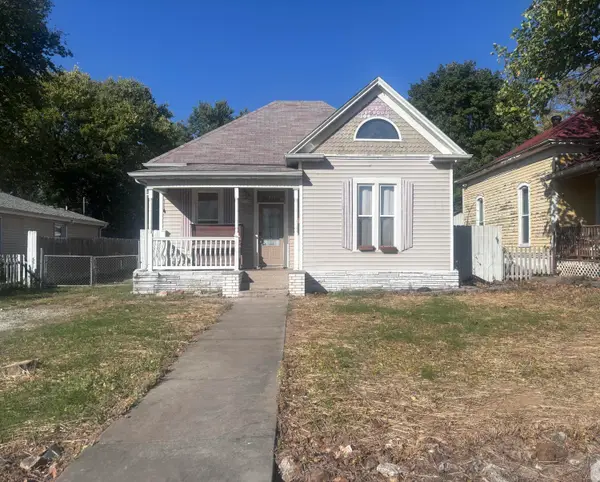 1031 N Sherman Avenue, Springfield, MO 65802