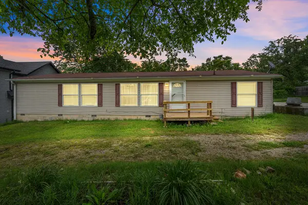 4161 Oakwood Road, Merriam Woods, MO 65740