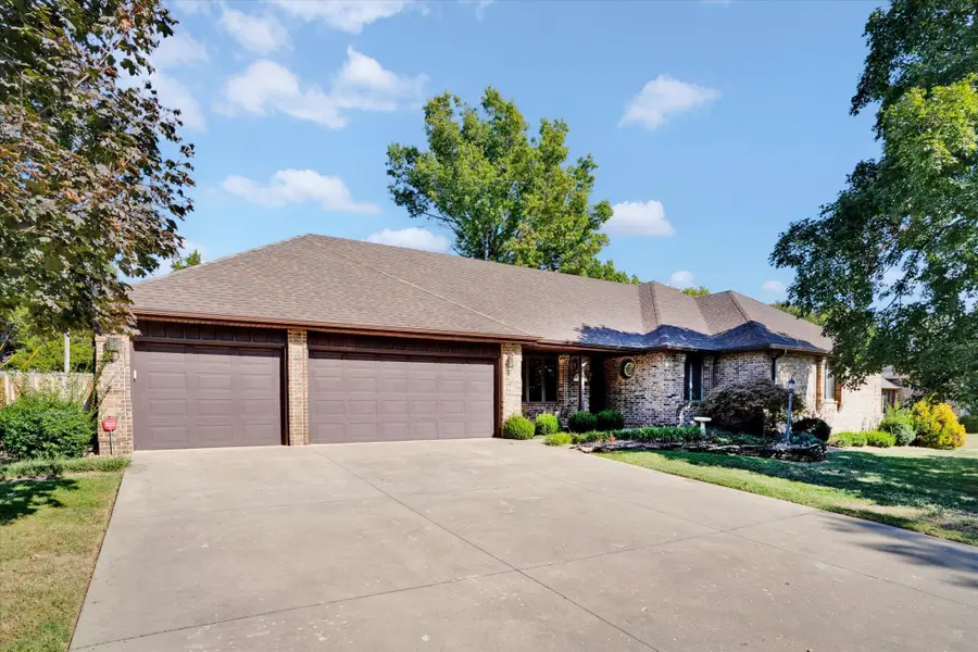 4045 E Linwood Street, Springfield, MO 65809 - #3