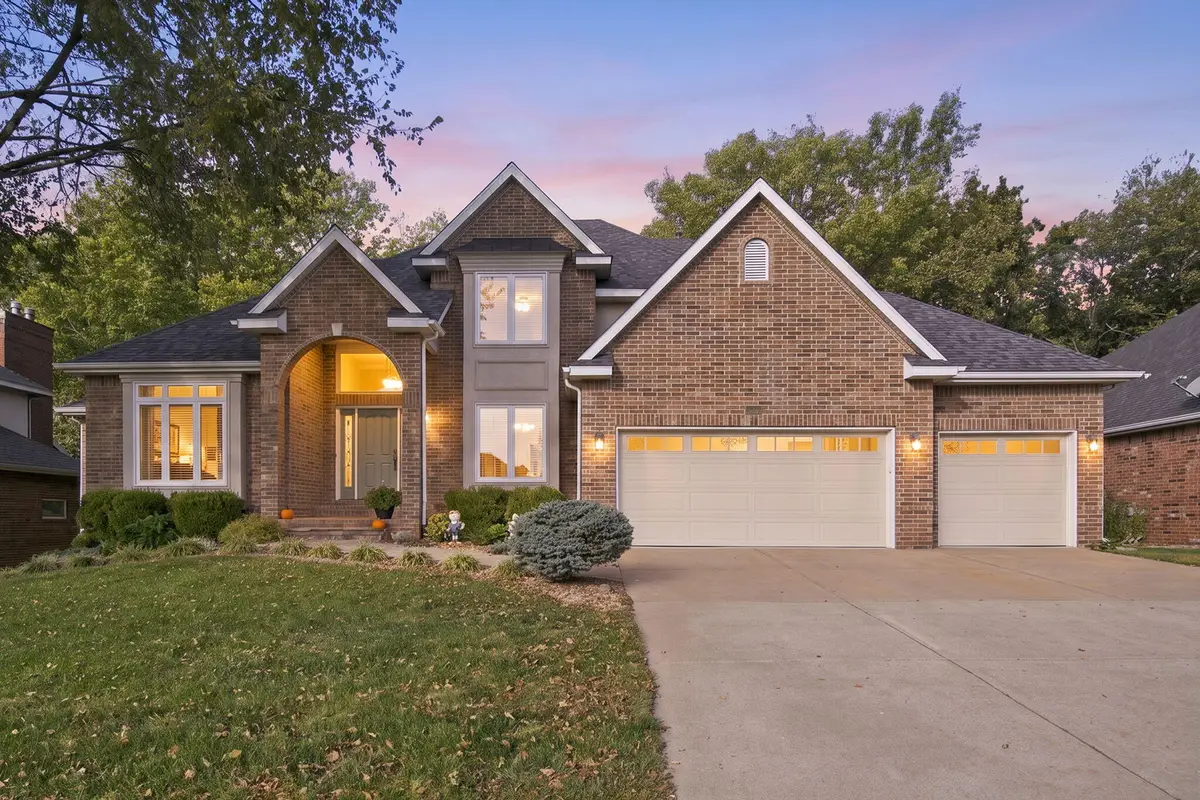2113 S Pin Oak Drive, Springfield, MO 65809 - #1