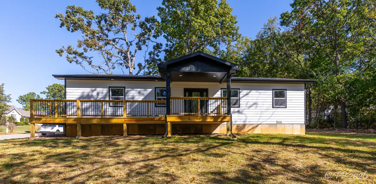 000 Howard Avenue, West Plains, MO 65775 - #1