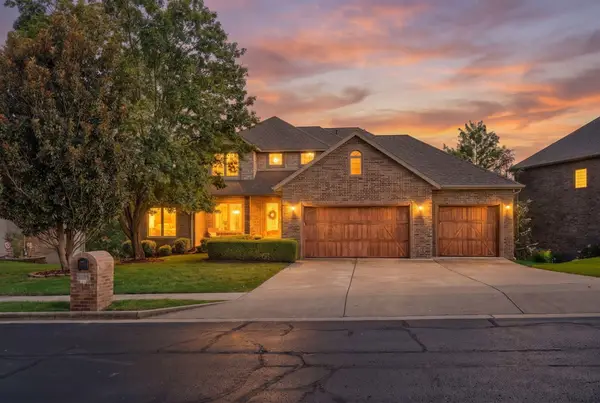 1222 W Stone Meadow Way, Springfield, MO 65810