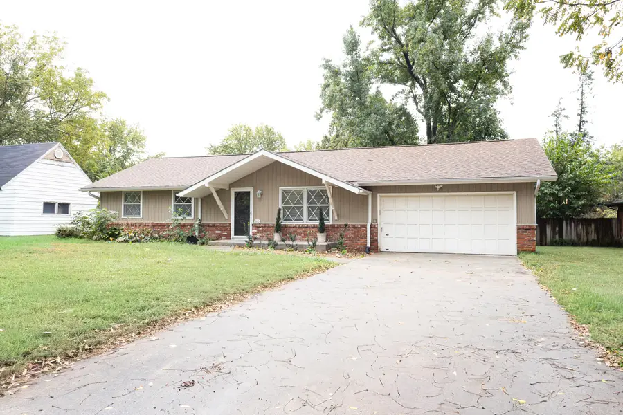 810 W Deerfield Street, Springfield, MO 65807 - #3