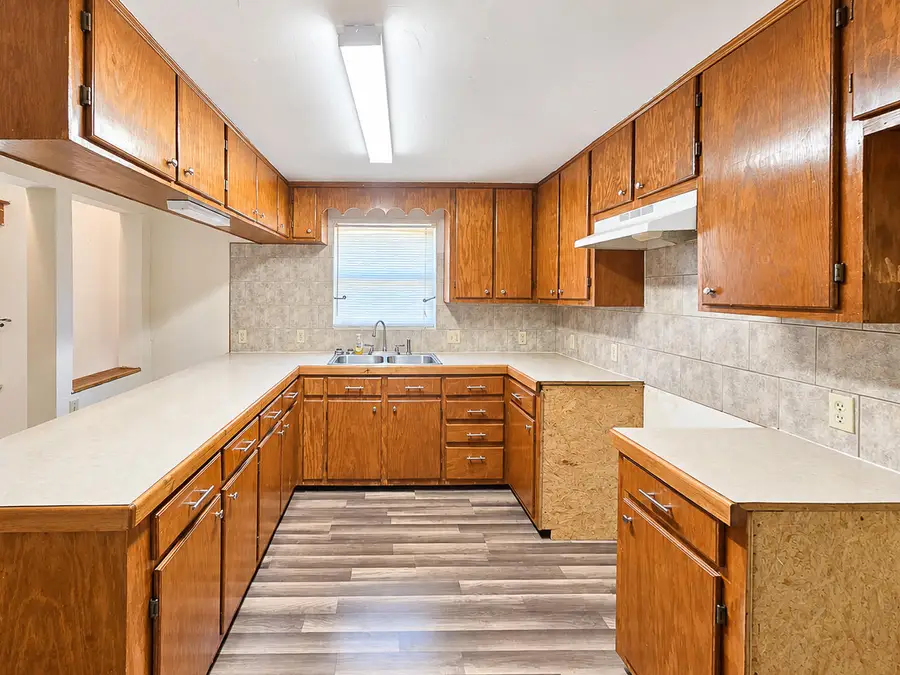 734 Cedar Avenue, Cabool, MO 65689 - #3