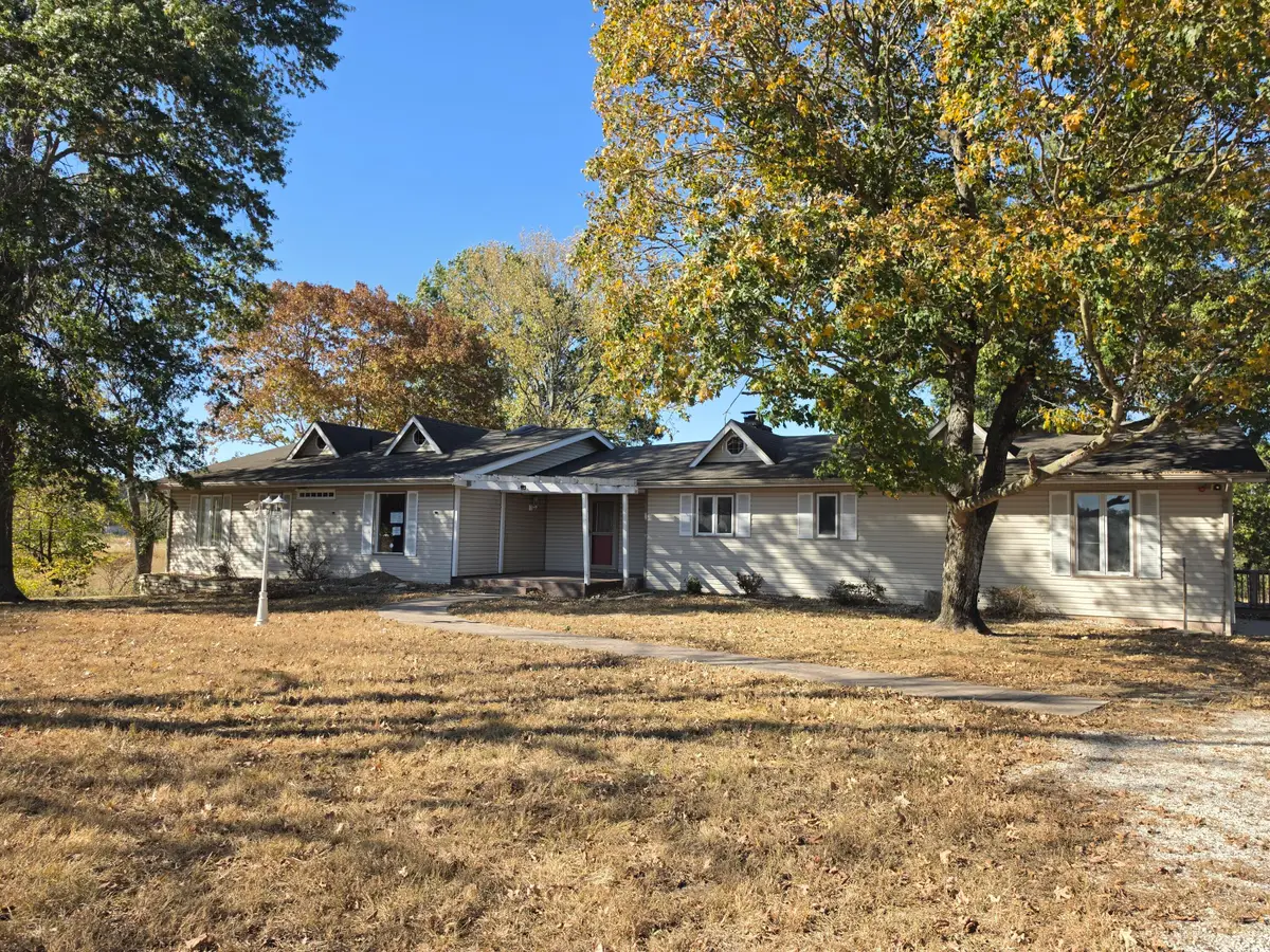 3905 W Farm Road 2, Brighton, MO 65617 - #1