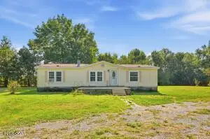 1149 SE 45th Road, Golden City, MO 64748