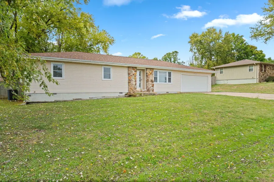 805 N 12th Street, Ozark, MO 65721 - #2