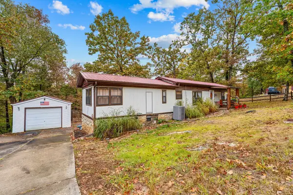 787 Wallace Drive, Rockaway Beach, MO 65740