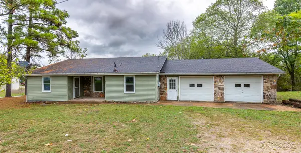 102 S Vandiver Avenue, West Plains, MO 65775