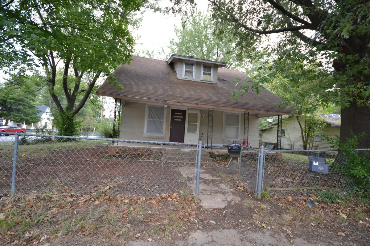 1925 W Lee Street, Springfield, MO 65803 - #1