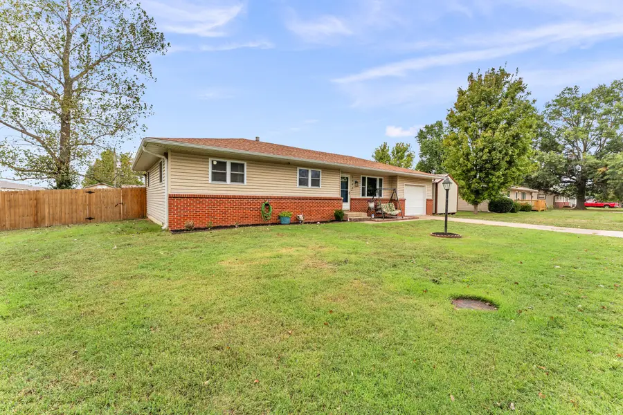 1345 Kevin Drive, Mount Vernon, MO 65712 - #3