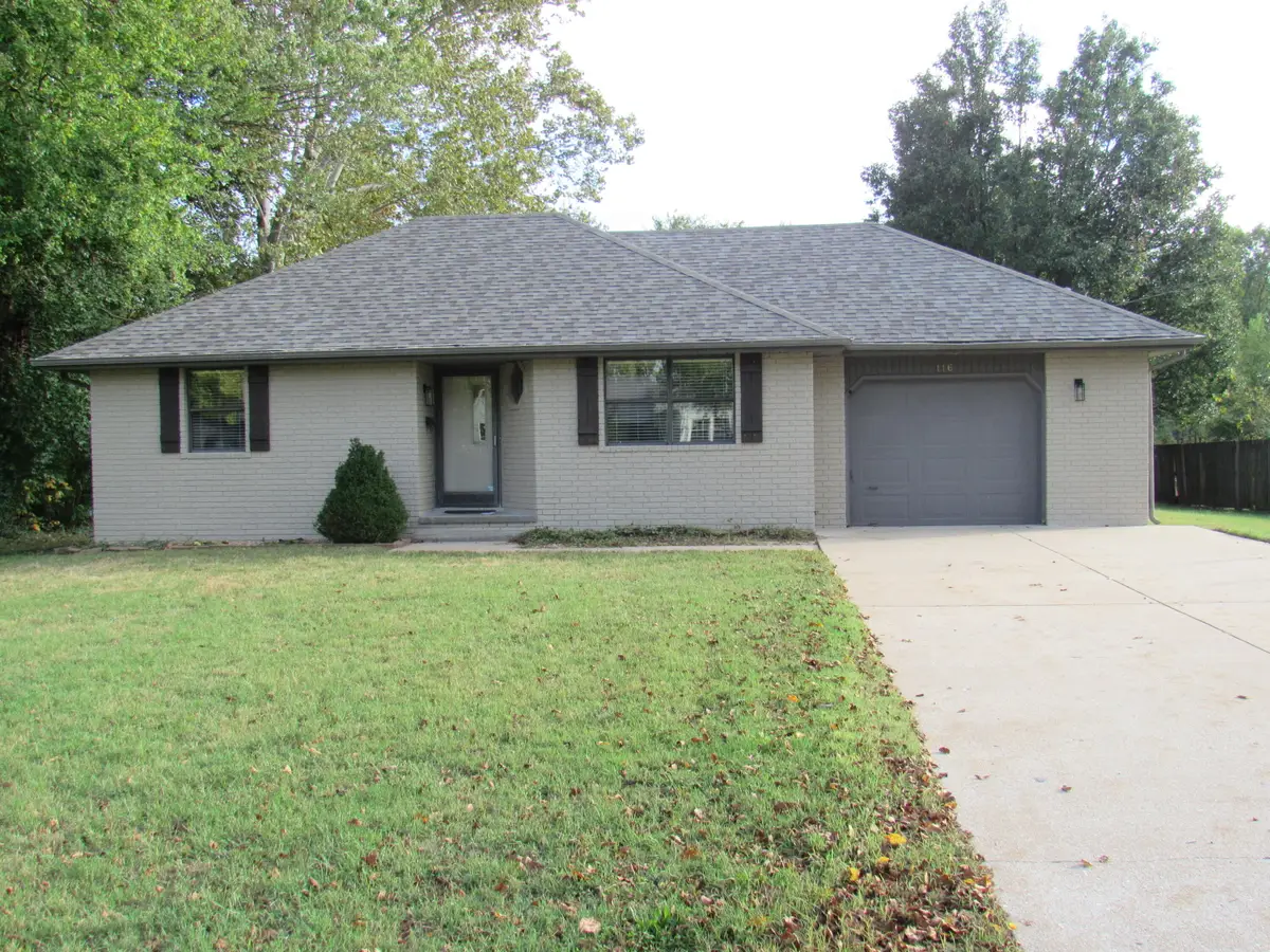 116 E Mill Street, Republic, MO 65738 - #1