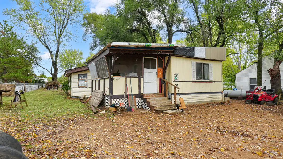 1325 W Mill Street, Buffalo, MO 65622 - #1