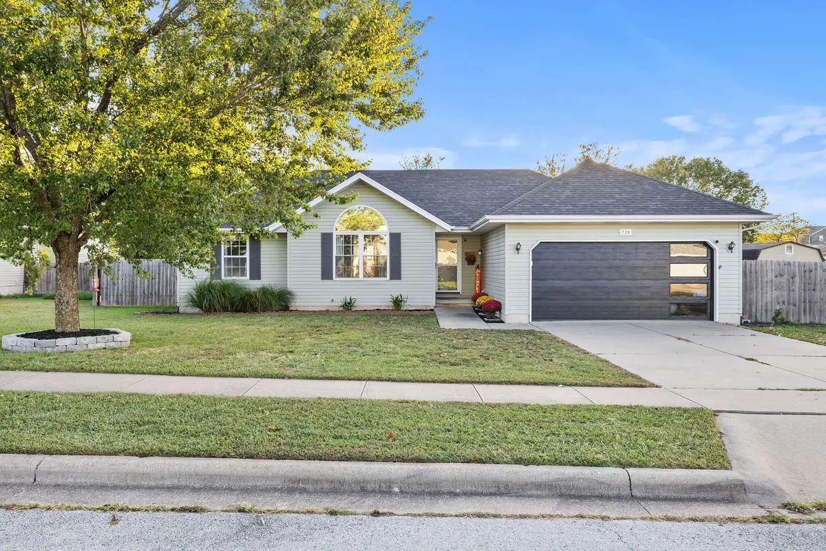 720 N Windmill Place, Republic, MO 65738 - #1