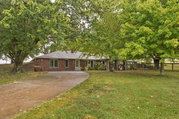 615 Crabapple Road, Ozark, MO 65721